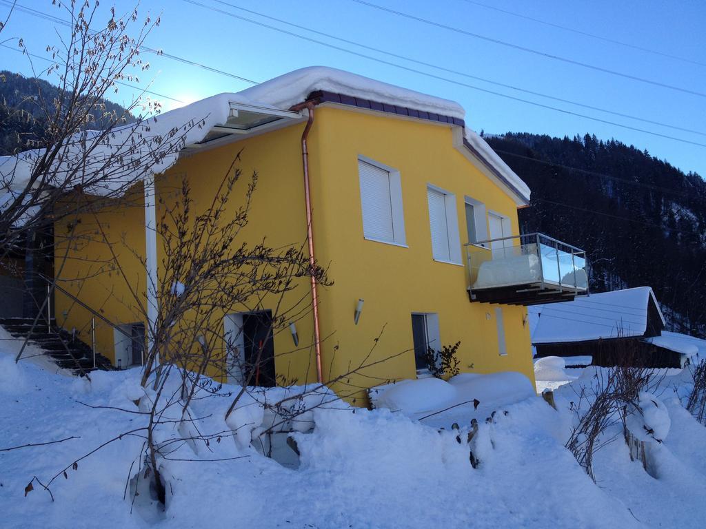 Bijouswiss " Yellow House" Oberterzen Exteriör bild